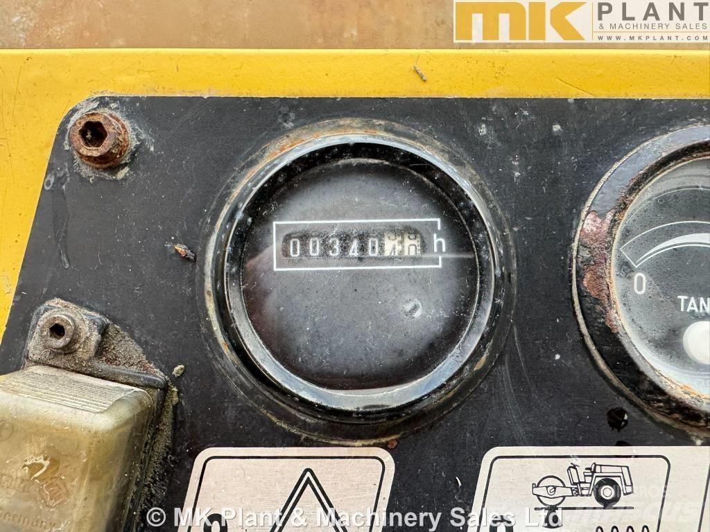 Bomag BW 213 D-2 Οδοστρωτήρες μονού κυλίνδρου