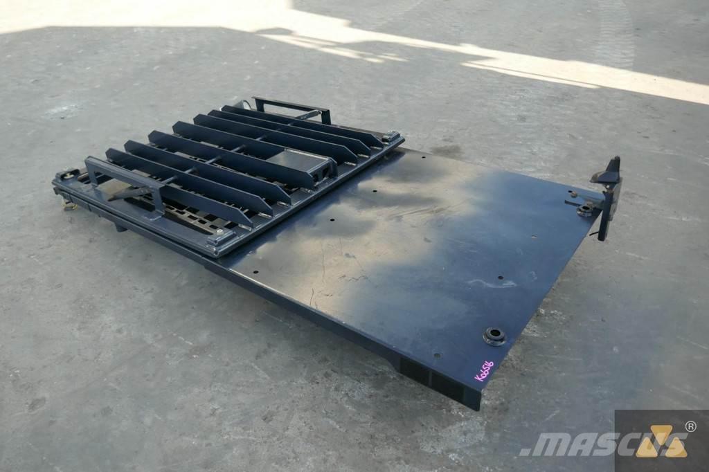 CAT 357-4102 Καμπίνες και εσωτερικό