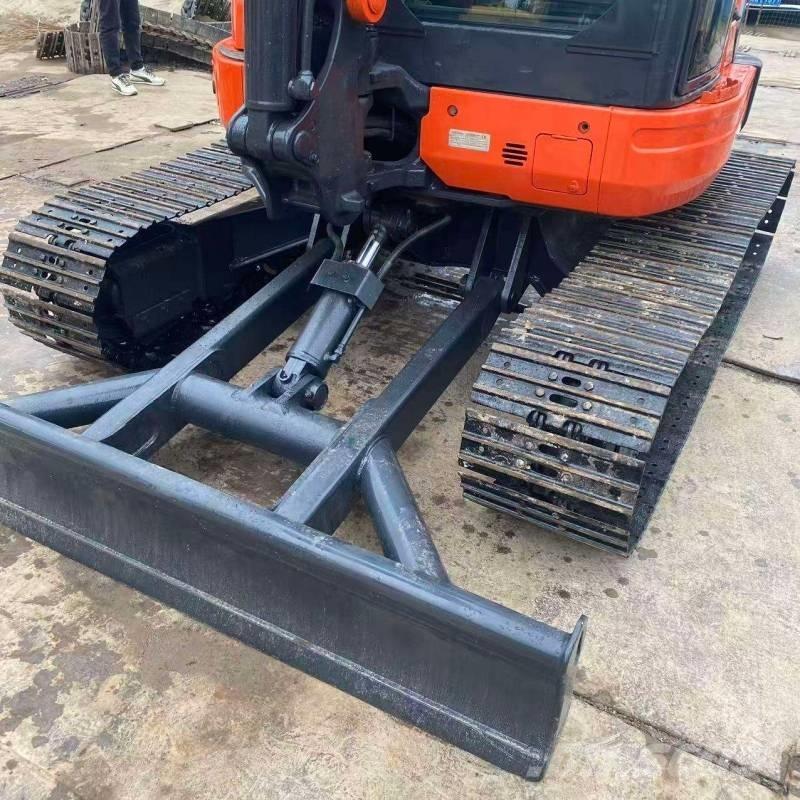 Kubota U 55 Εκσκαφάκι (διαβολάκι) < 7t