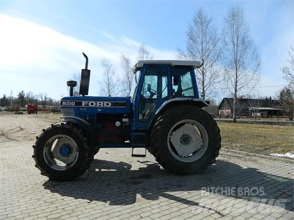 Ford 8210 Τρακτέρ