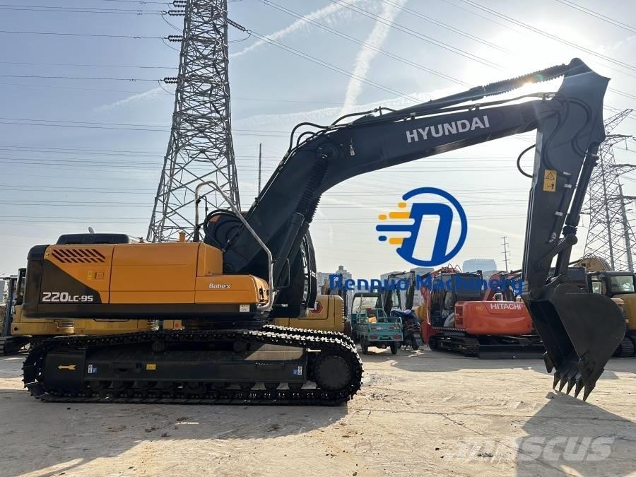 Hyundai R220LC-9S Εκσκαφείς με ερπύστριες