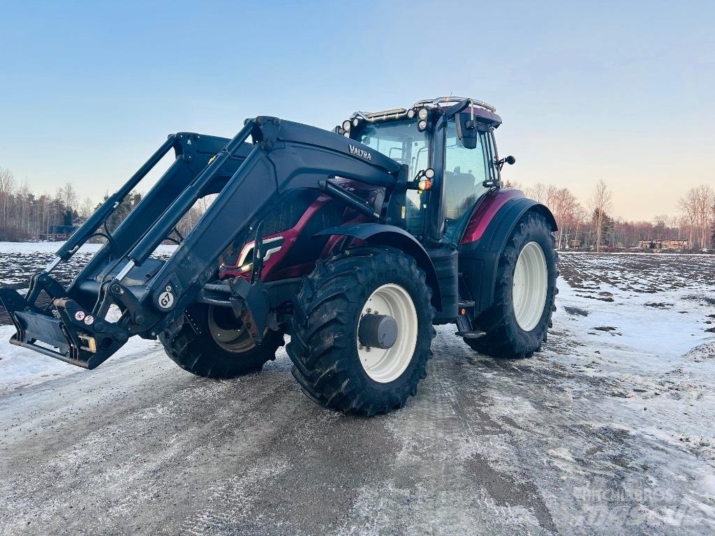 Valtra T 215 Active Τρακτέρ