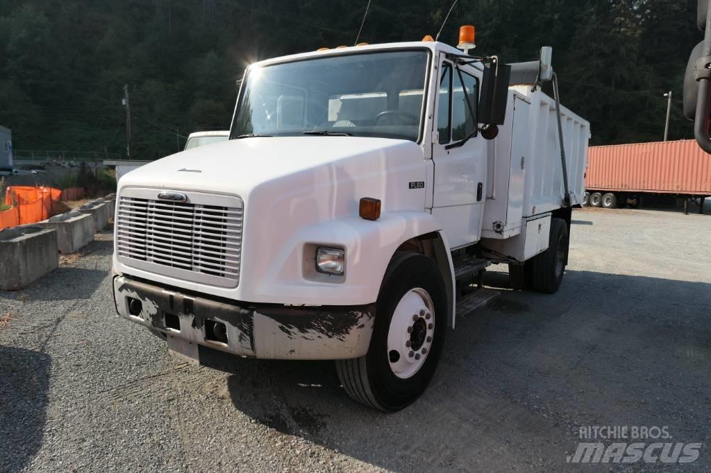 Freightliner FL 60 Φορτηγά Ανατροπή
