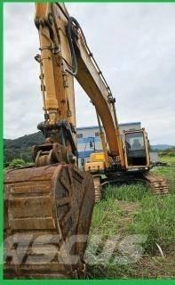 Hyundai Robex 300 LC Εκσκαφείς με ερπύστριες