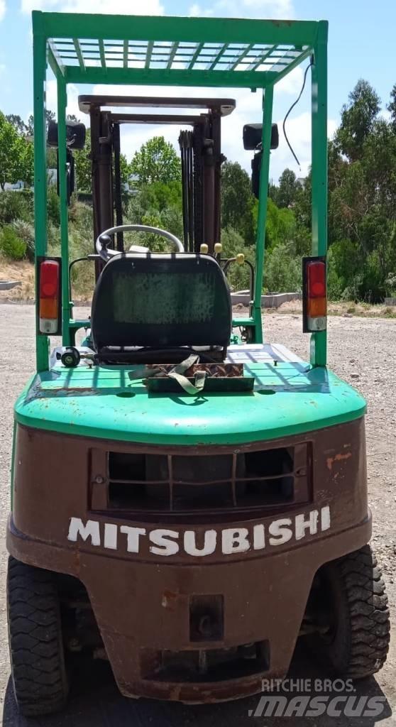 Mitsubishi FG25 Περονοφόρα ανυψωτικά κλαρκ με φυσικό αέριο LPG