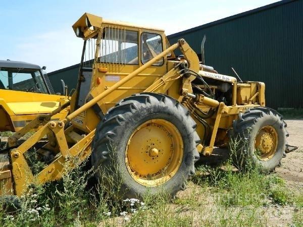 Volvo 840 Εκσκαφείς Φορτωτές τύπου JCB