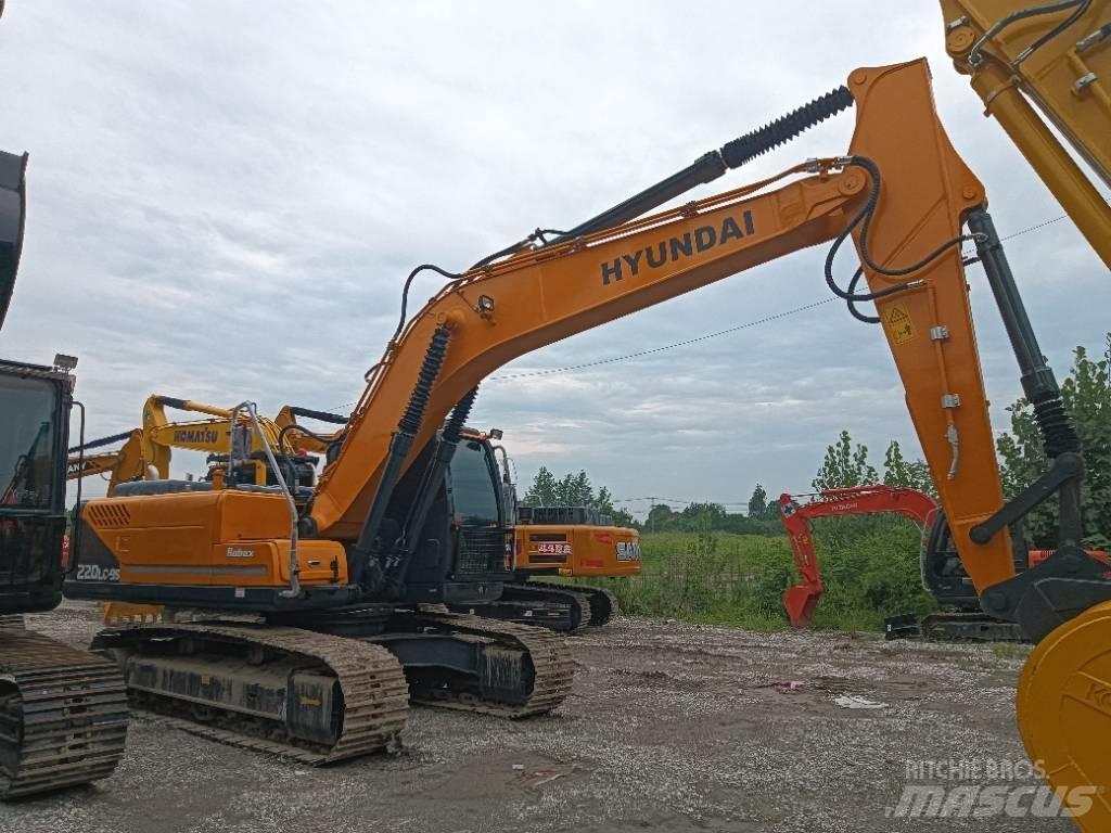 Hyundai R220-9S Εκσκαφείς με ερπύστριες