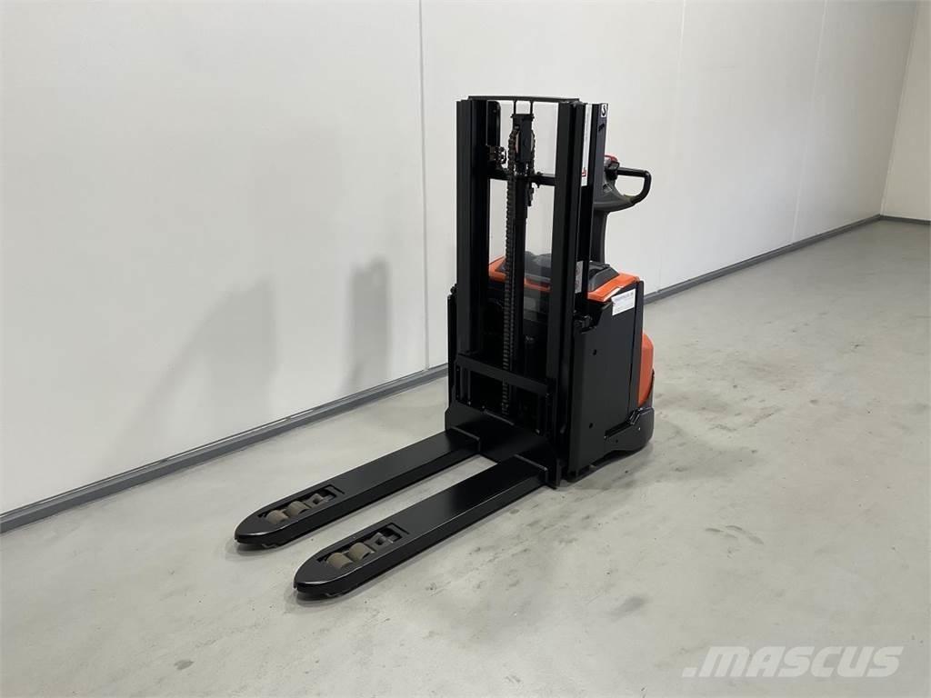 Toyota SWE200D Ηλεκτρικά παλετοφόρα με ιστό