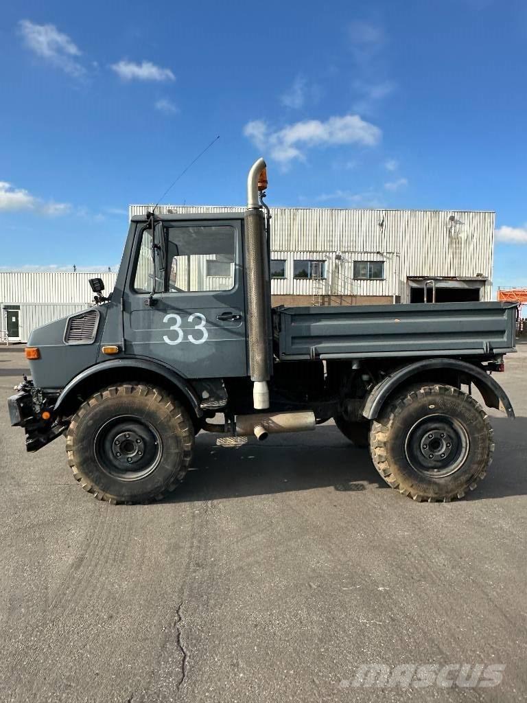Unimog U 1400 Τράκτορες