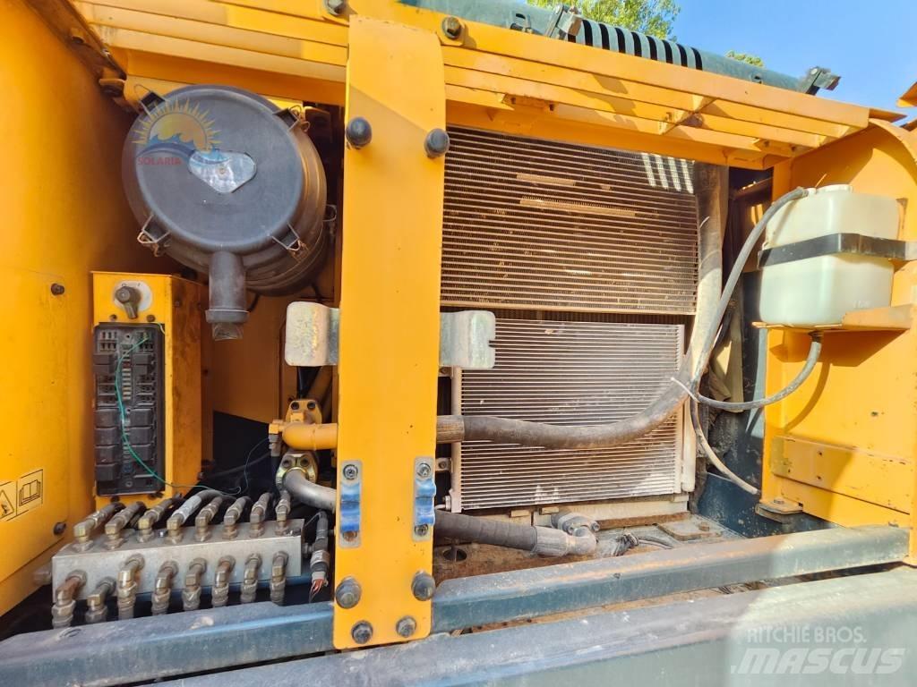 Hyundai R220LC-9S Εκσκαφείς με ερπύστριες