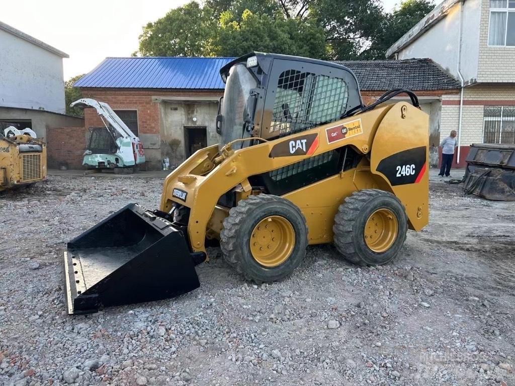 CAT 246 C Φορτωτάκια