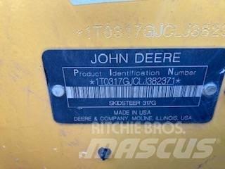 John Deere 317G Φορτωτάκια