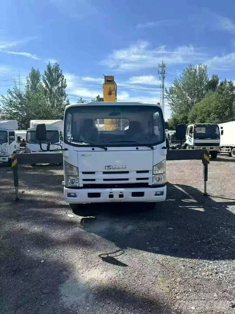 Isuzu ELF 700 Φορτηγά με Γερανό