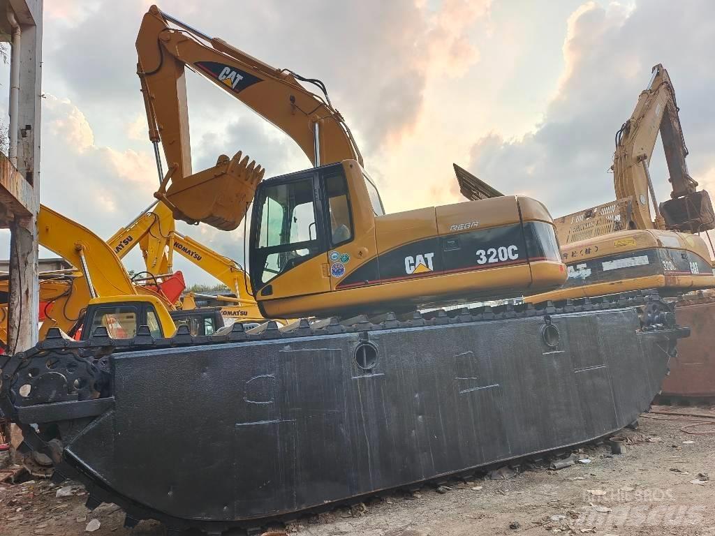 CAT 320 C Αμφίβιοι εκσκαφείς