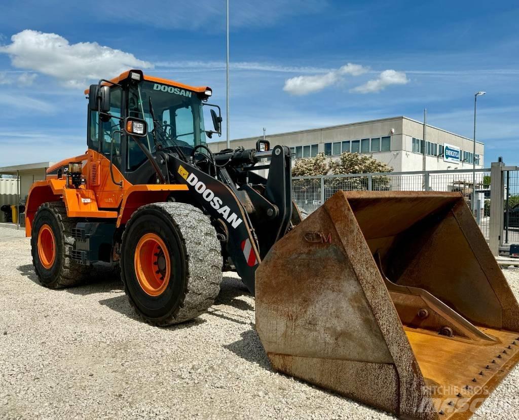 Doosan DL 250-5 Φορτωτές με λάστιχα (Τροχοφόροι)