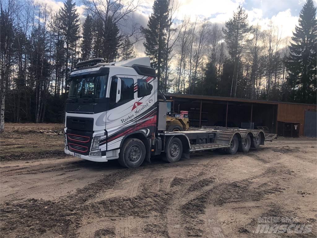 Volvo FH13 Φορτηγά μεταφοράς δασικών μηχανημάτων
