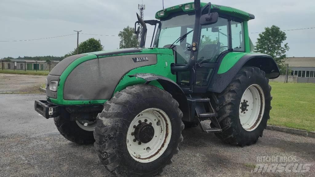 Valtra T170 Τρακτέρ