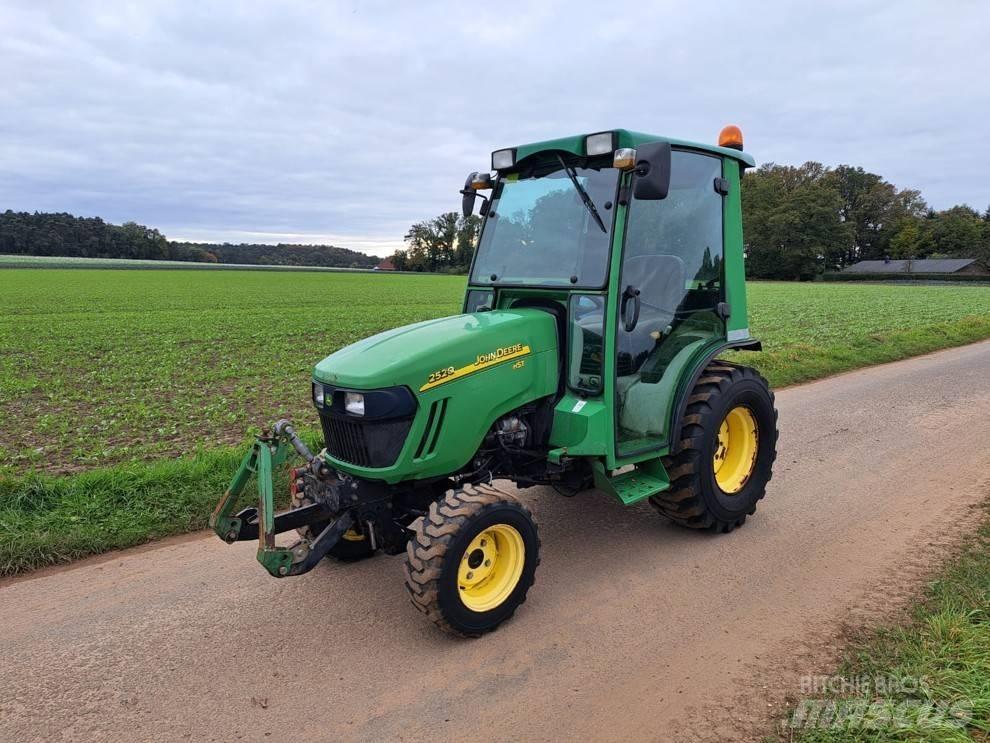 John Deere 2520 Τρακτέρ μικρών διαστάσεων
