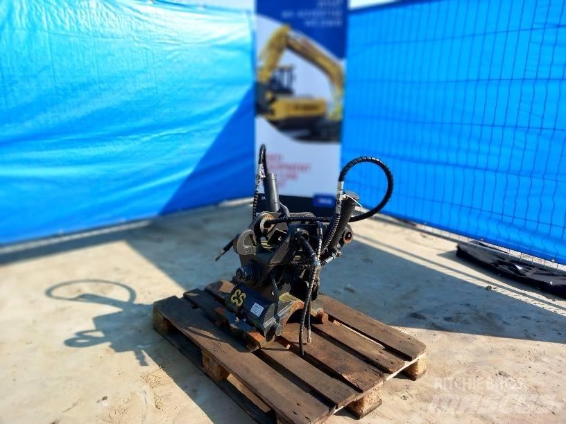 Komatsu PC88MR-8 Περιστροφείς