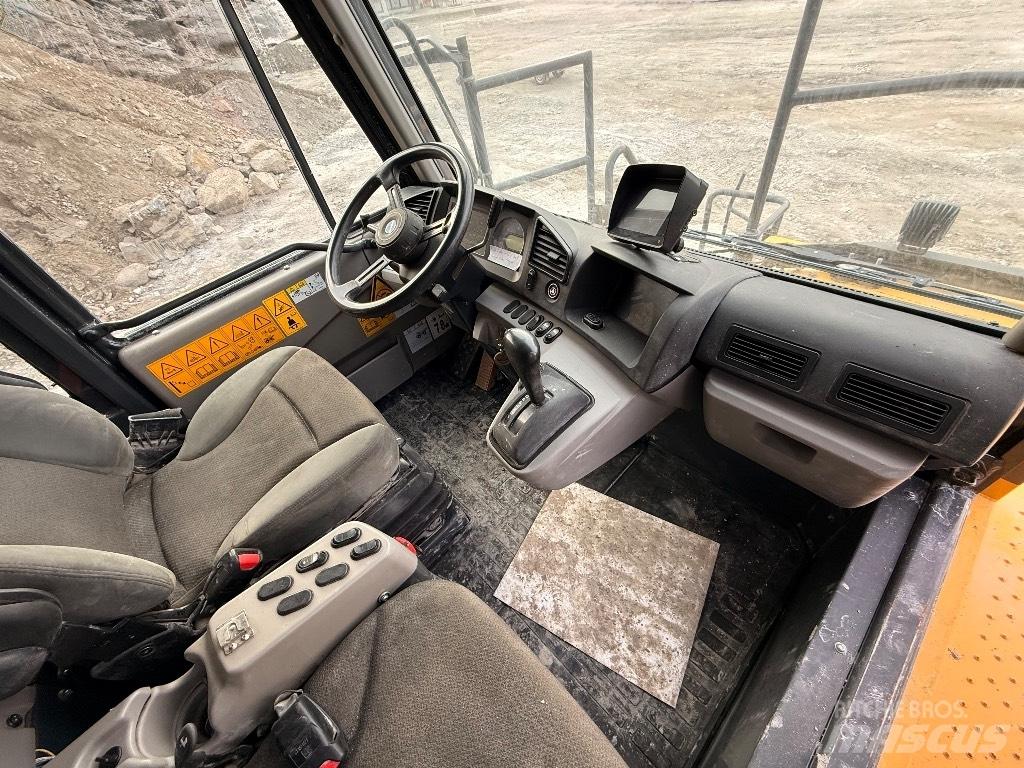 Komatsu HD 405 - 8E0 Άκαμπτα Dumper με ανατρεπόμενο κάδο