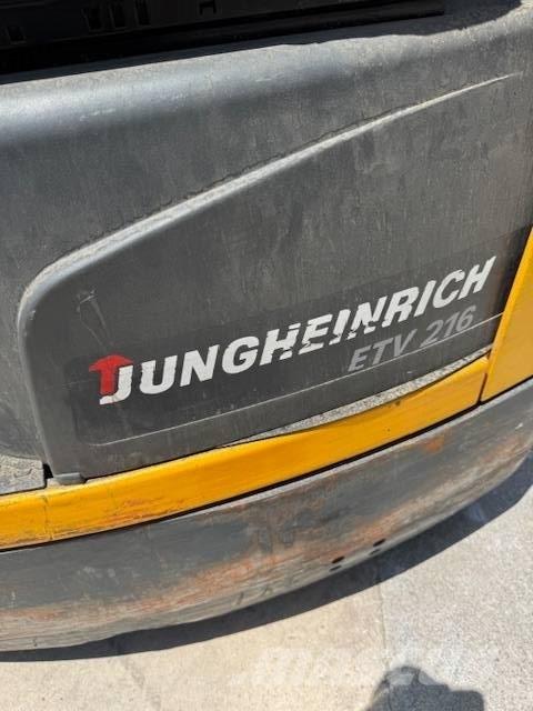 Jungheinrich ETV 216 Ανυψωτικά στενών δρόμων