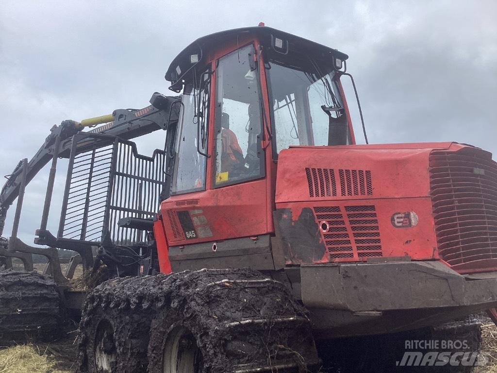 Komatsu 845 Μεταφορείς ξυλείας