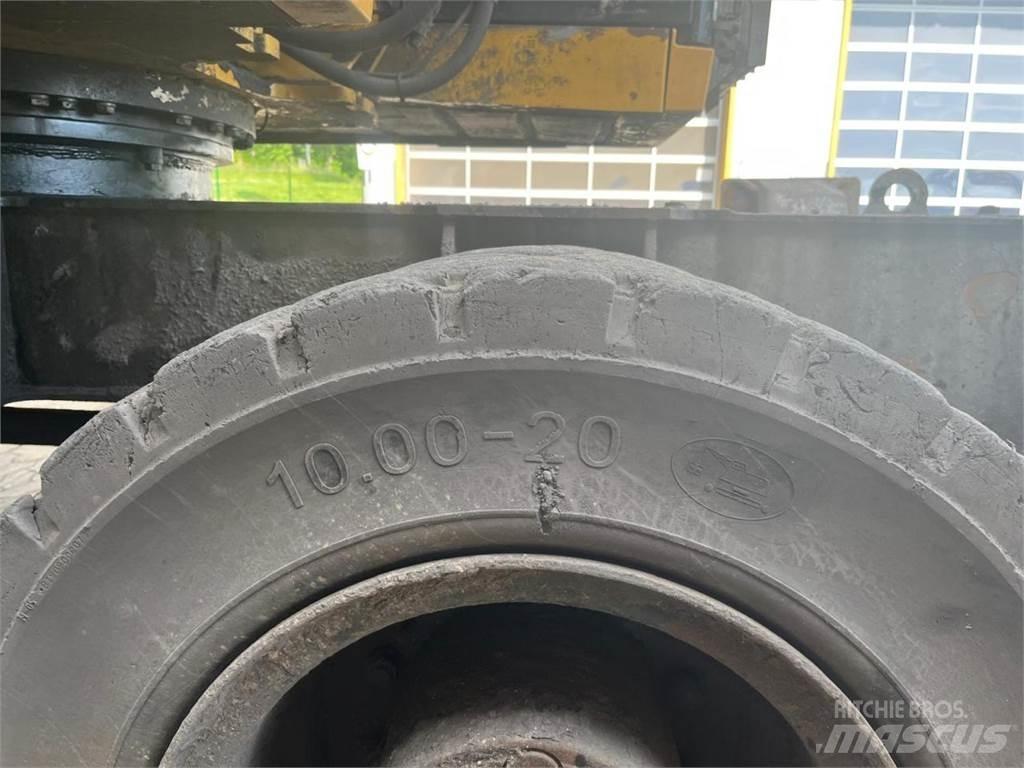 CAT MH3026 Εκσκαφείς με τροχούς - λάστιχα