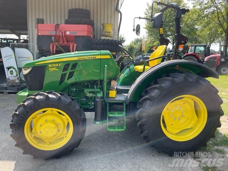 John Deere 5058E Τρακτέρ