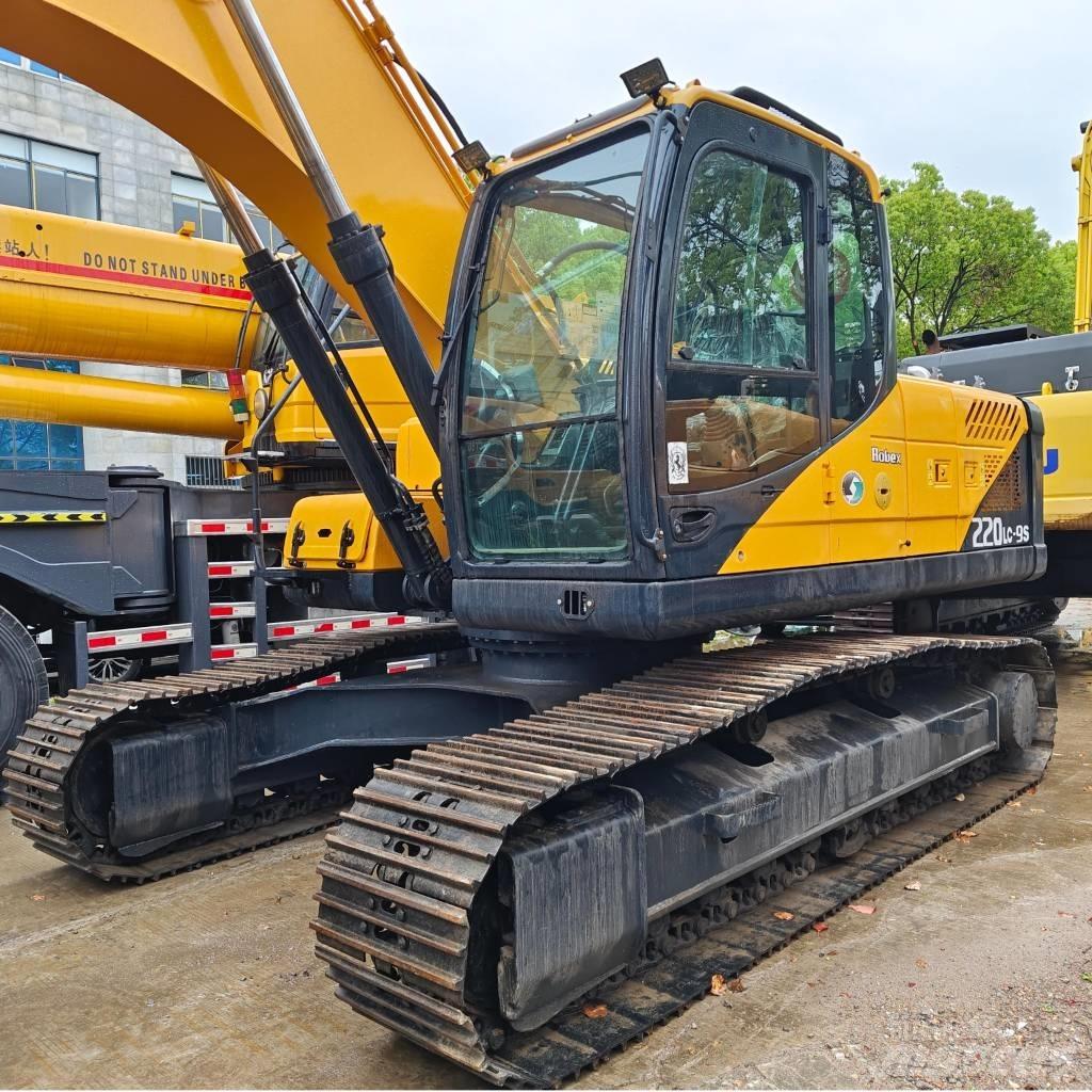 Hyundai R220LC-9S Εκσκαφείς με ερπύστριες