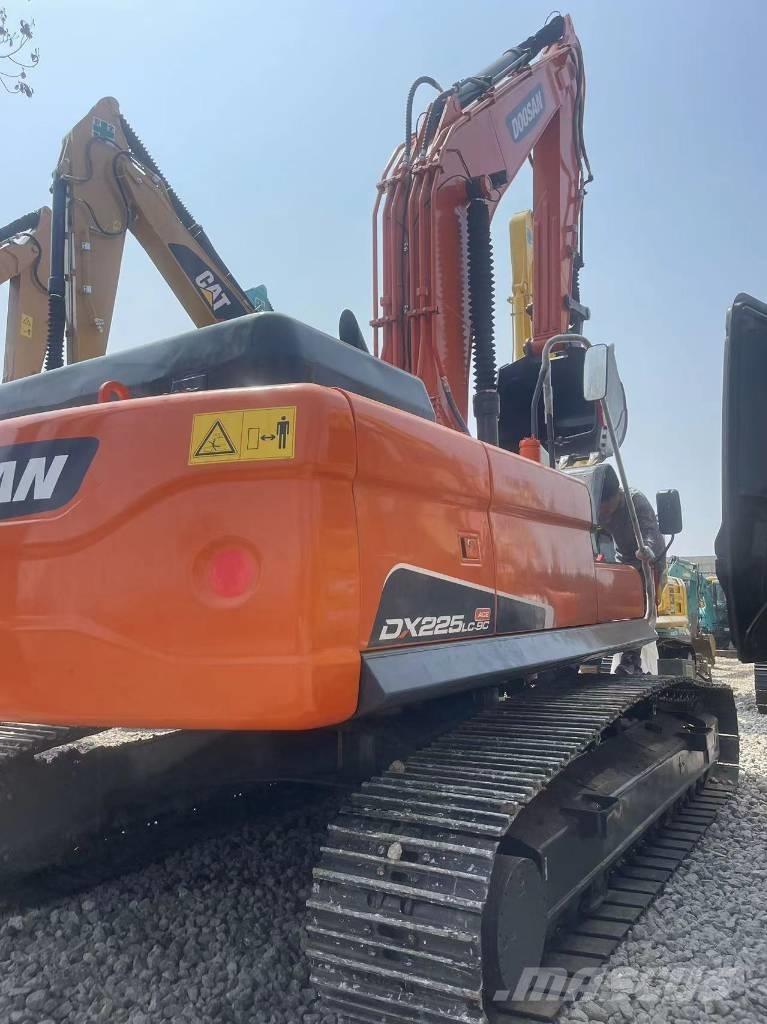 Doosan DX 225LC-9C Εκσκαφείς με ερπύστριες