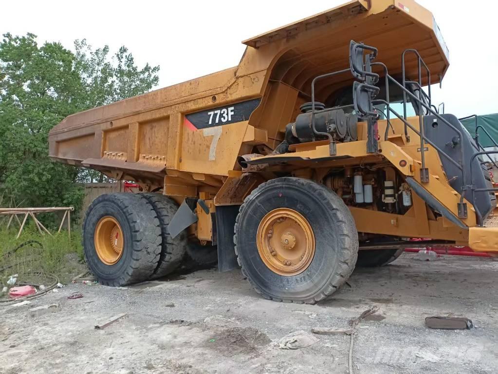 CAT 773 F Άκαμπτα Dumper με ανατρεπόμενο κάδο