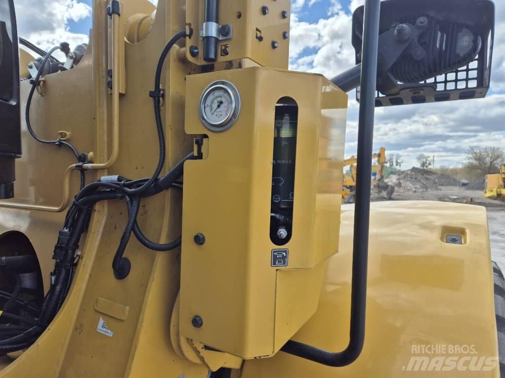CAT 926M Φορτωτές με λάστιχα (Τροχοφόροι)