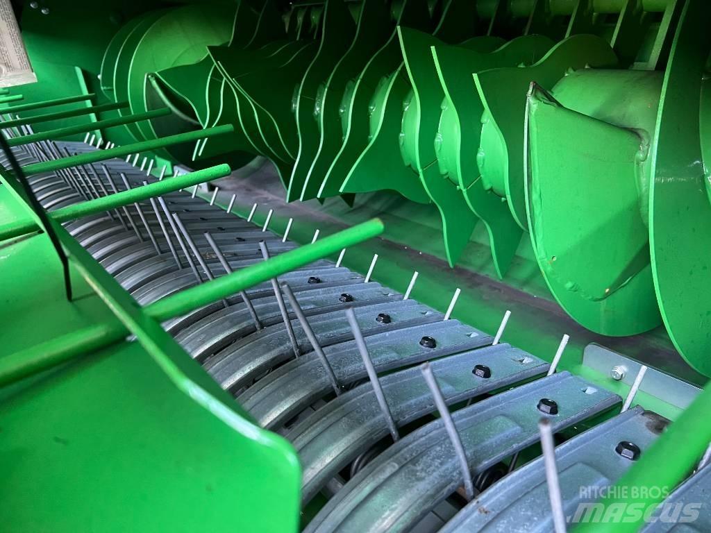 John Deere V461M Πρέσες κυλινδρικών δεμάτων