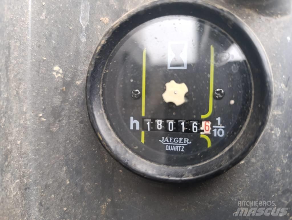 CASE 788 P Εκσκαφείς με τροχούς - λάστιχα