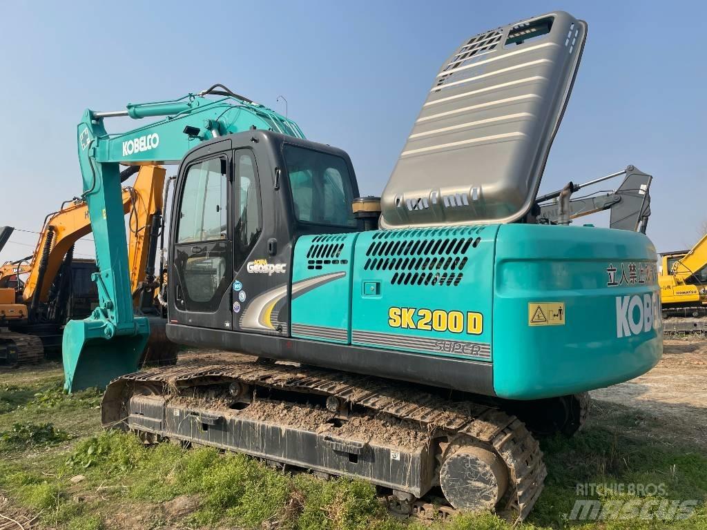 Kobelco SK 200 Εκσκαφείς με ερπύστριες