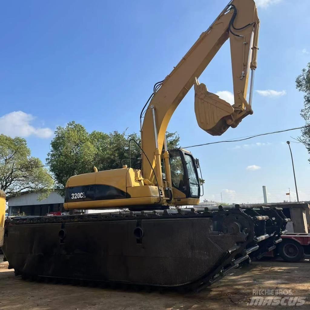 CAT 320 C Αμφίβιοι εκσκαφείς