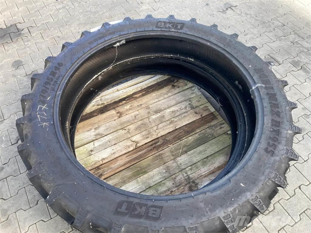 BKT 270/95R46 Ελαστικά και ζάντες