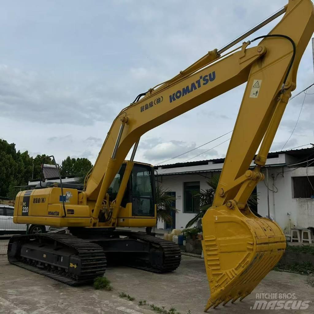Komatsu 220-7 Εκσκαφείς με ερπύστριες