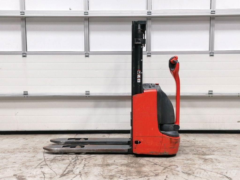 Linde L10B Παλετοφόρα πεζού χειριστή με ιστό