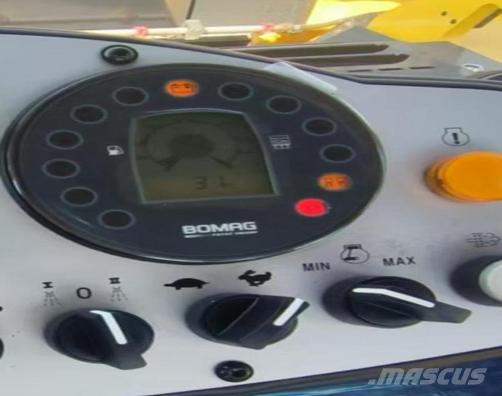 Bomag BW 202 AD-4 Οδοστρωτήρες διπλού κυλίνδρου