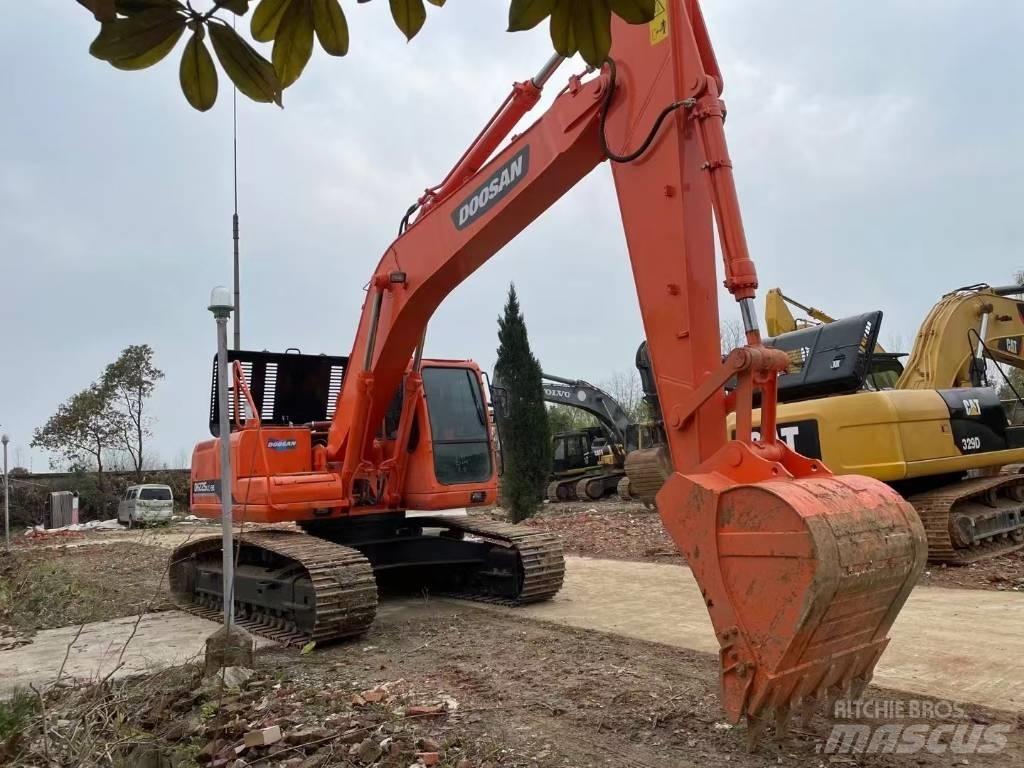 Doosan DH225LC-9E Εκσκαφείς με ερπύστριες