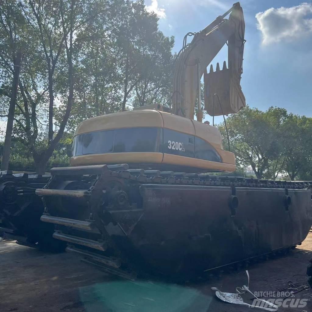 CAT 320 C Αμφίβιοι εκσκαφείς