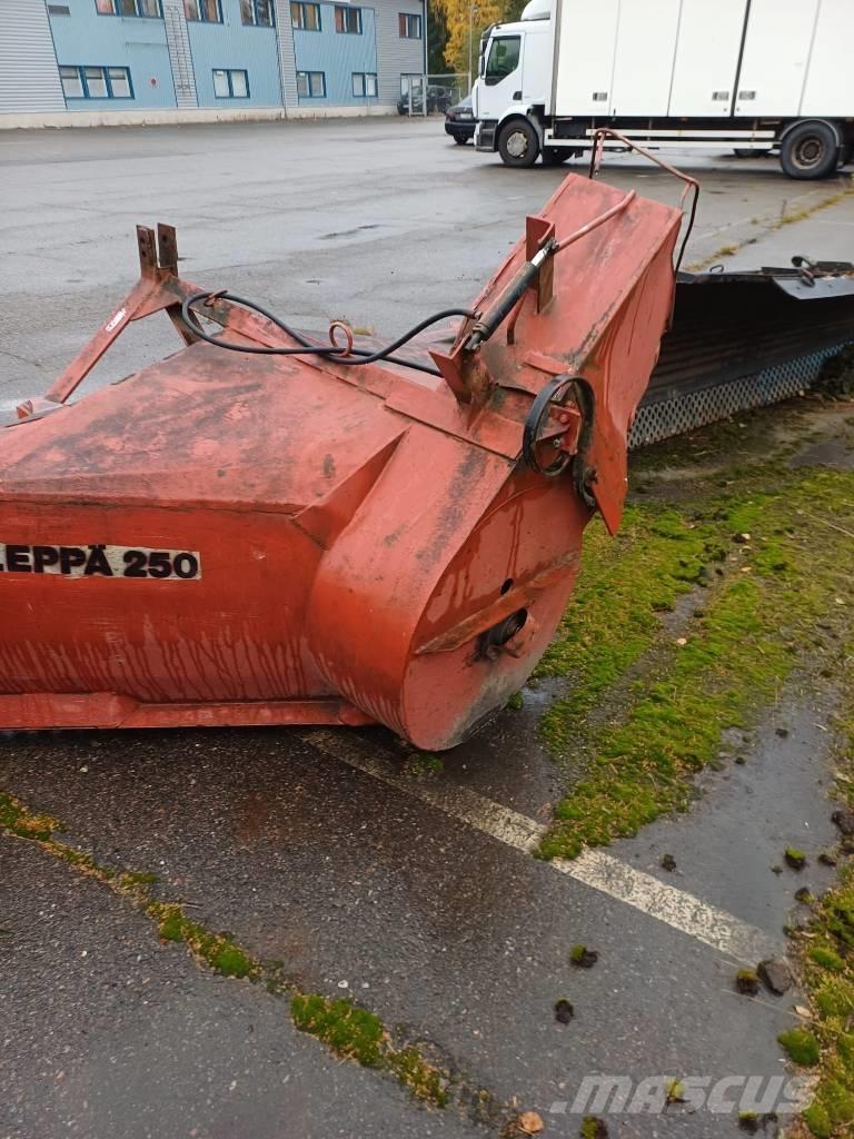 Leppä Leppä 250 Εκτοξευτές χιονιού