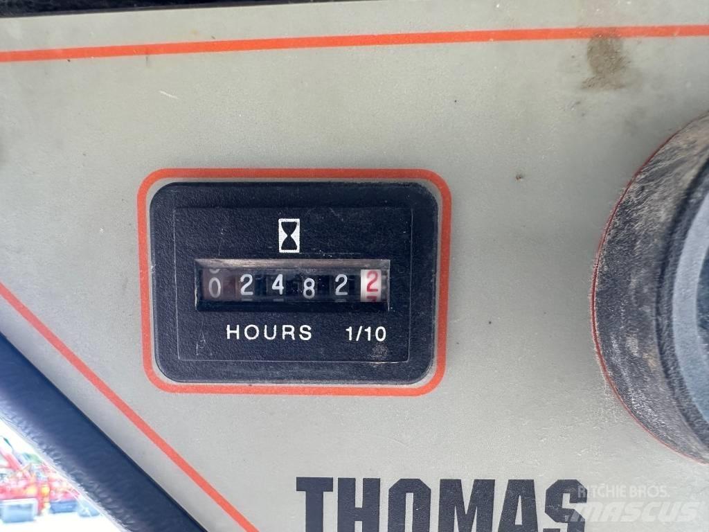 Thomas T137 Φορτωτάκια