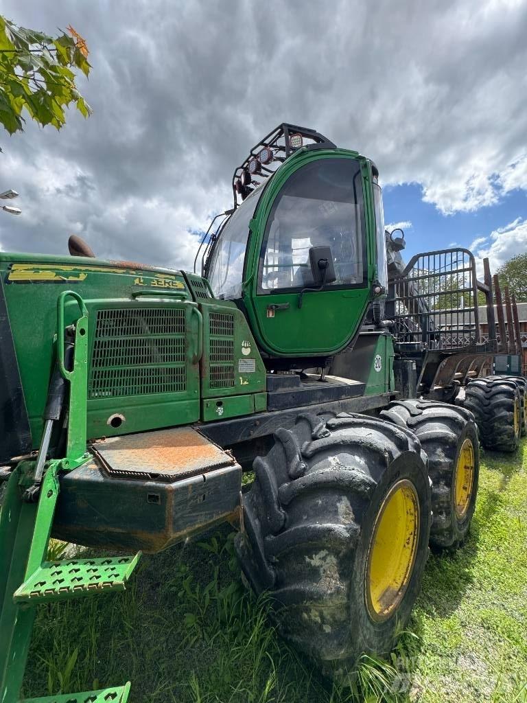 John Deere 1210 E Μεταφορείς ξυλείας