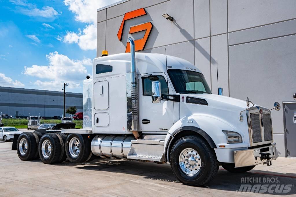 Kenworth T 880 Τράκτορες