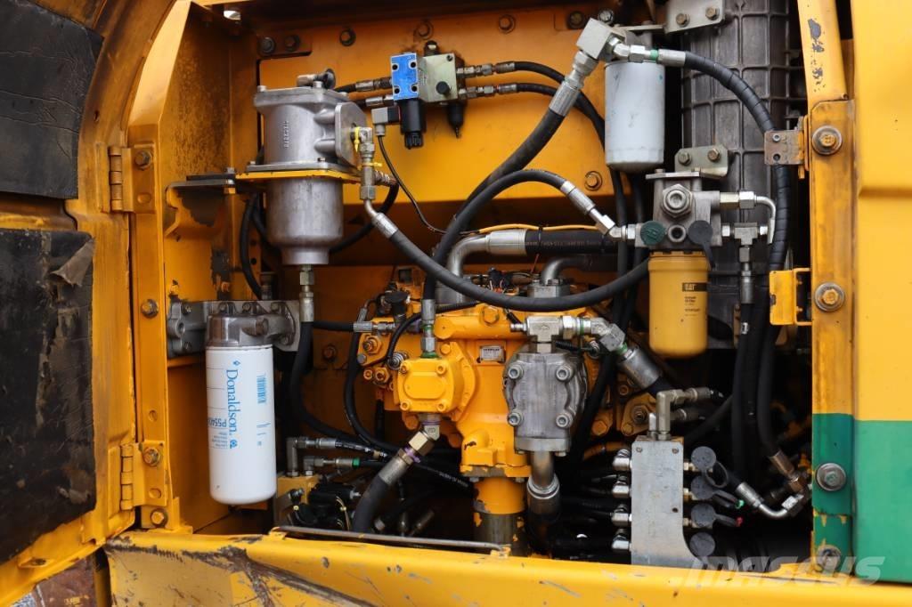 CAT 323 D Εκσκαφείς με ερπύστριες