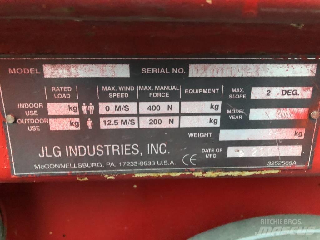JLG 2030 F3    V-3409 Ανυψωτήρες με κατακόρυφους πυλώνες