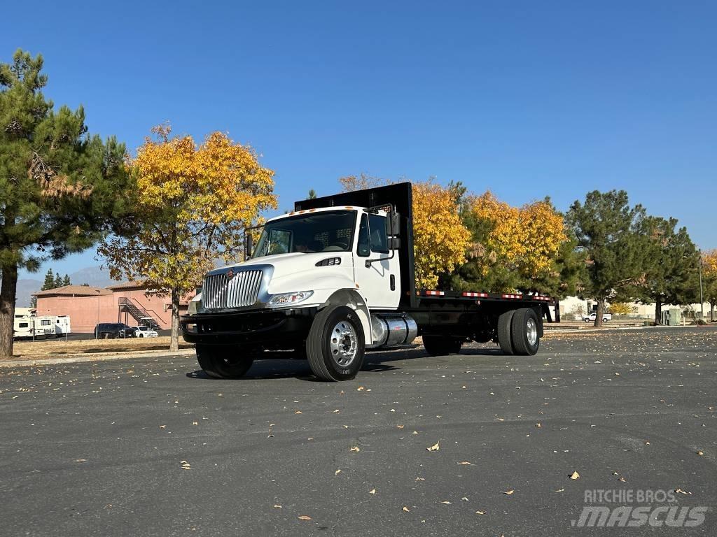 International 4300 Φορτηγά Kαρότσα με ανοιγόμενα πλαϊνά