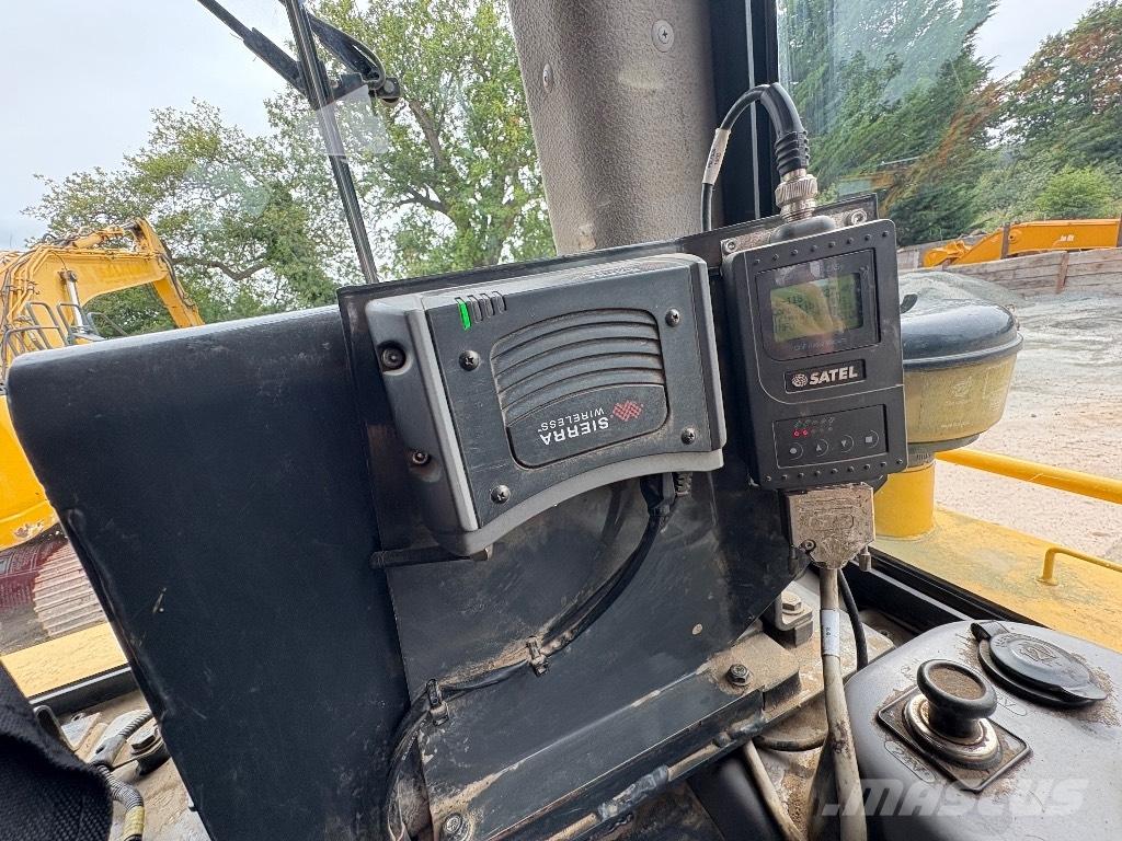 Komatsu D65PXI-18 Μπουλντόζες με ερπύστριες